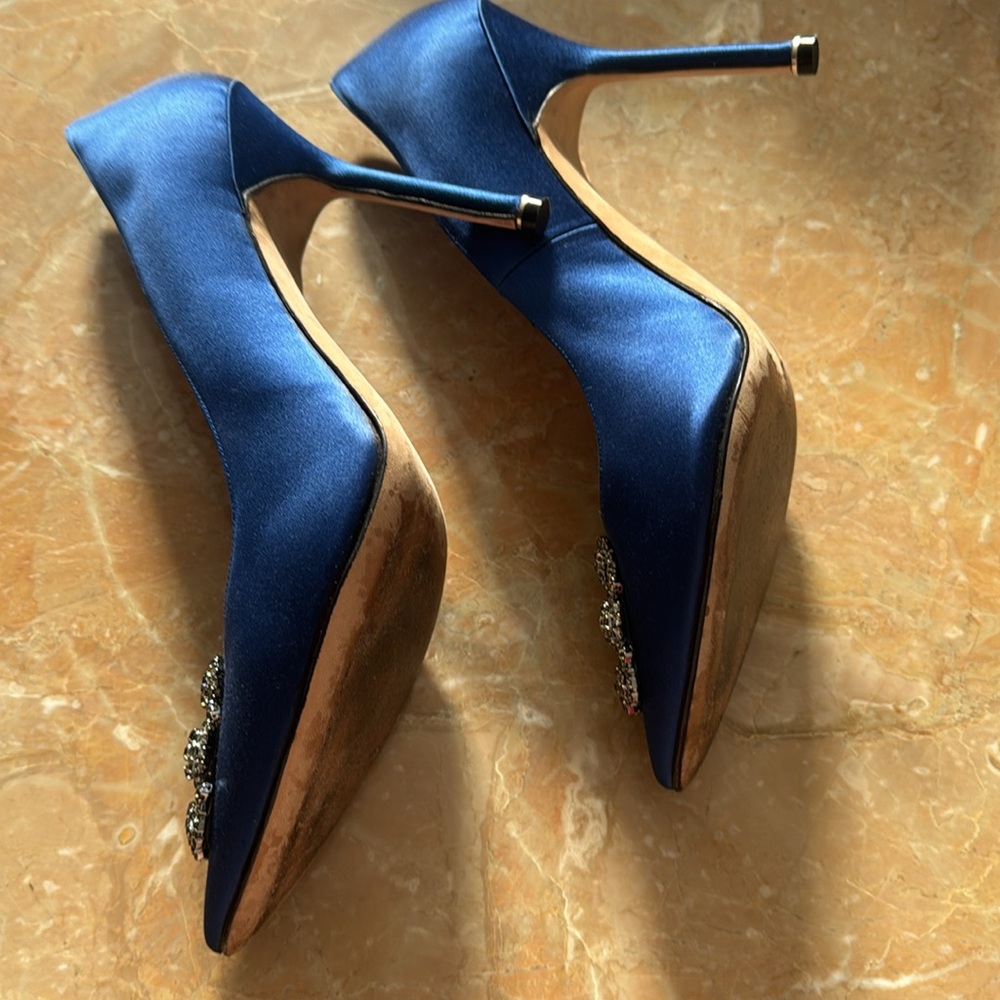 Manolo Blahnik Hangisi 105 blue satin - Picture 2 of 7